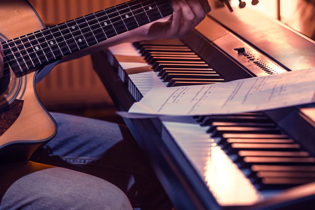 CEAMAS Centro de Estudios de las Artes de la Música, Audiovisuales, y del Sonido